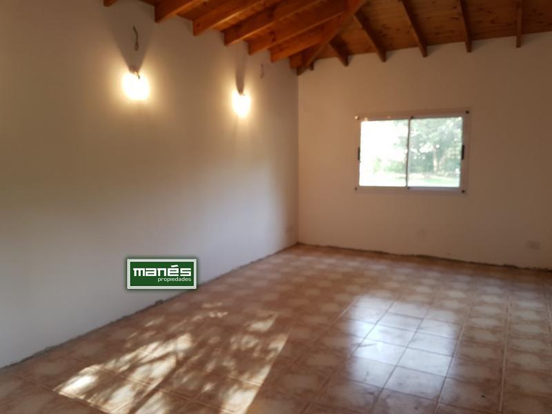 Manés Propiedades Casa a estrenar en el barrio cerrado EUCALIPTUS PILAR,(ZONA: Golfer’s CC, Marinas Del Pilar, Rocíos, Palmares, La Emilia, La reserva.) sobre una planta: living, cocina, lavadero, dormitorio principal en suite, dos dormitorios más con otro baño completo, lote 670 metros, superficie cubierta 95 metros, superficie semicubierta 22 metros.
SIN EXPENSAS
U$S135.000.
Manés Propiedades Casa a estrenar en el barrio cerrado EUCALIPTUS PILAR,(ZONA: Golfer’s CC, Marinas Del Pilar, Rocíos, Palmares, La Emilia, La reserva.) sobre una planta: living, cocina, lavadero, dormitorio principal en suite, dos dormitorios más con otro baño completo, lote 670 metros, superficie cubierta 95 metros, superficie semicubierta 22 metros.
SIN EXPENSAS
U$S135.000.