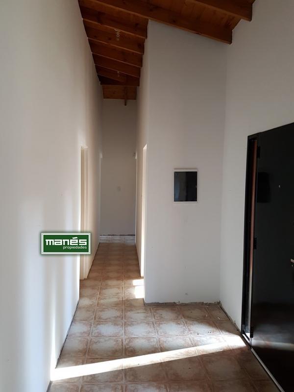 Manés Propiedades Casa a estrenar en el barrio cerrado EUCALIPTUS PILAR,(ZONA: Golfer’s CC, Marinas Del Pilar, Rocíos, Palmares, La Emilia, La reserva.) sobre una planta: living, cocina, lavadero, dormitorio principal en suite, dos dormitorios más con otro baño completo, lote 670 metros, superficie cubierta 95 metros, superficie semicubierta 22 metros.
SIN EXPENSAS
U$S135.000.
Manés Propiedades Casa a estrenar en el barrio cerrado EUCALIPTUS PILAR,(ZONA: Golfer’s CC, Marinas Del Pilar, Rocíos, Palmares, La Emilia, La reserva.) sobre una planta: living, cocina, lavadero, dormitorio principal en suite, dos dormitorios más con otro baño completo, lote 670 metros, superficie cubierta 95 metros, superficie semicubierta 22 metros.
SIN EXPENSAS
U$S135.000.
